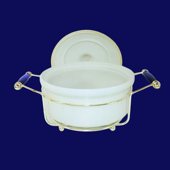 Casserole Dish With Lid and Carrying Stand and Lid Rest Made in England EP Metal - Picture 3 of 7